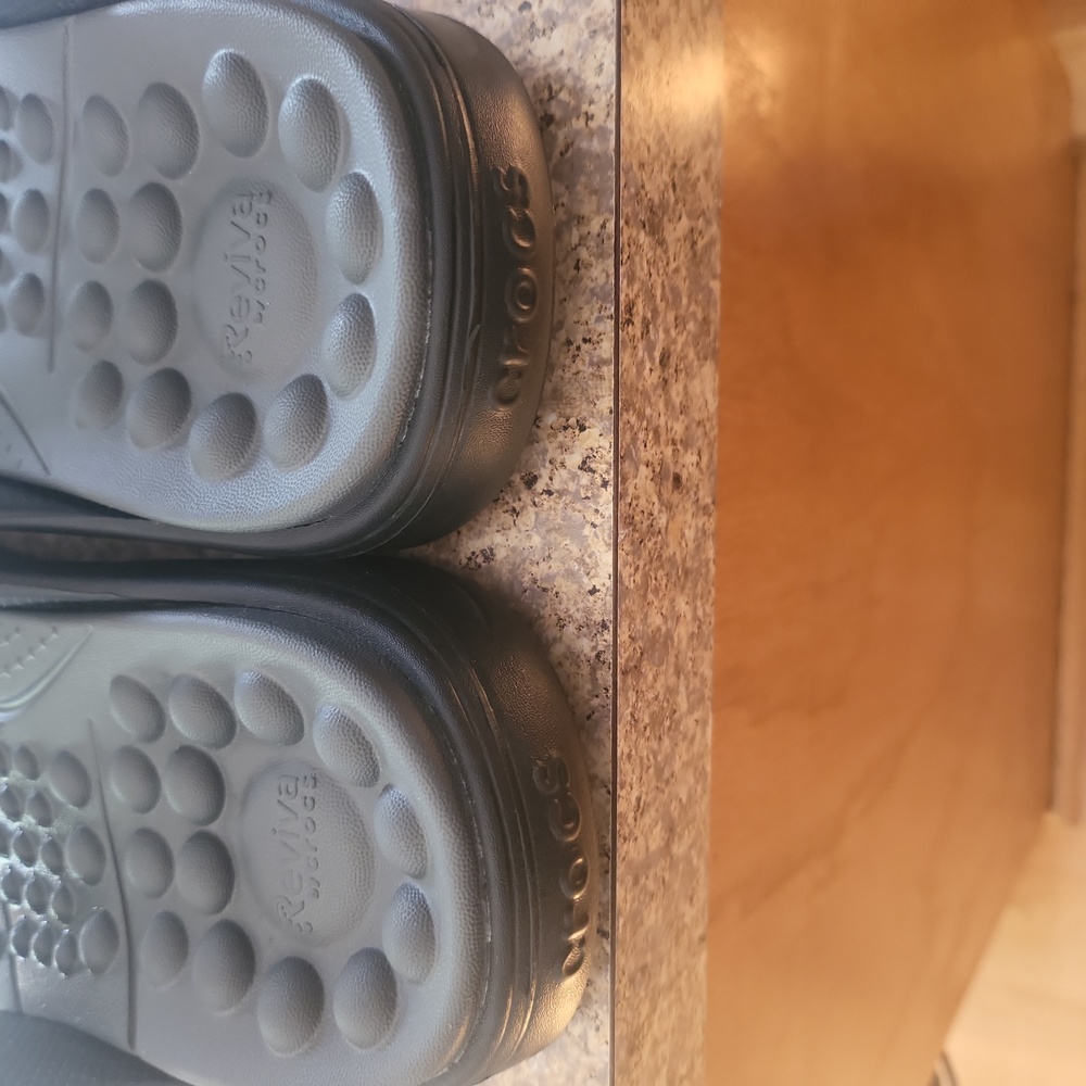 Crocs - Picture 5 of 6